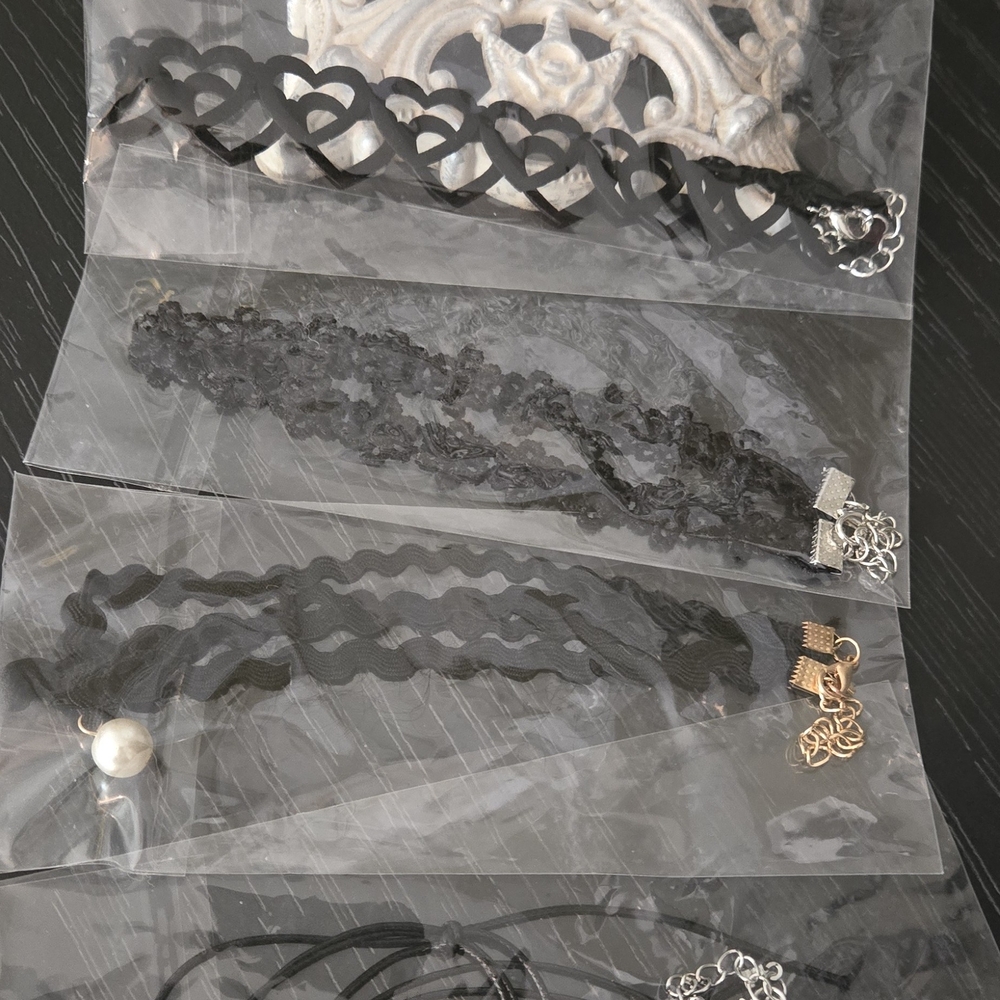 🔮 Y2k Black Lace Choker Necklace Set Heart Wave Pearl Bolo Daisy Silver & Gold